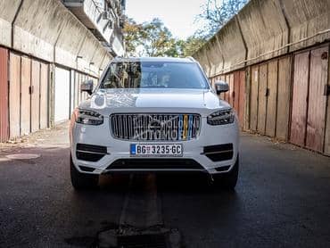 Volvo XC90 PLUG IN HIBRID
