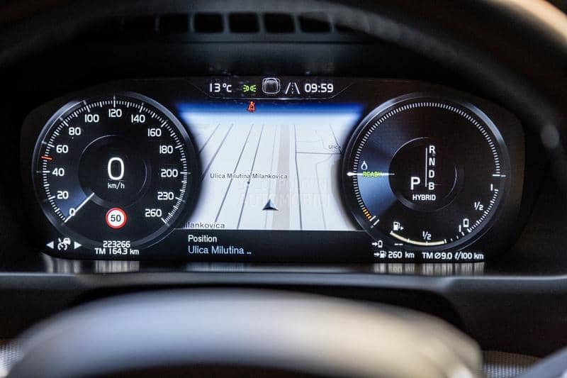 Volvo XC90 PLUG IN HIBRID