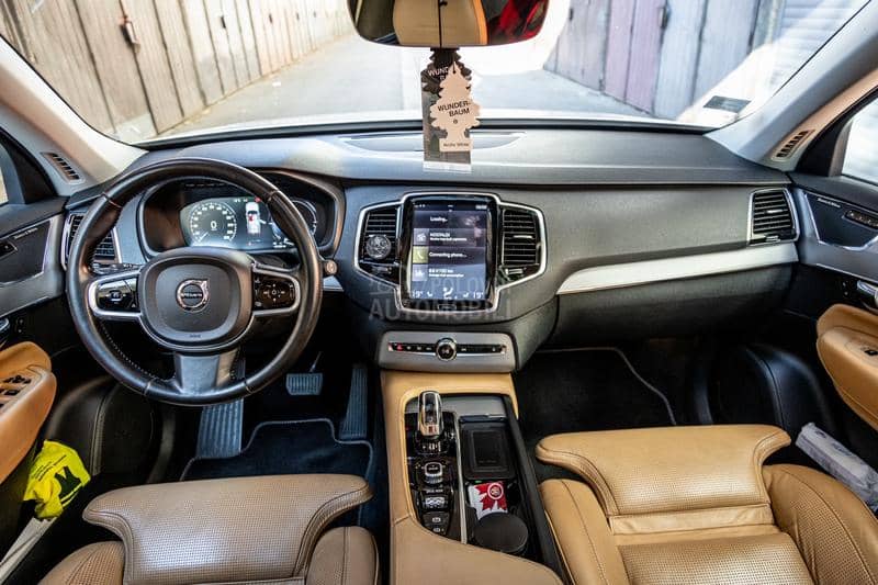 Volvo XC90 PLUG IN HIBRID