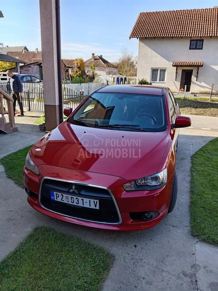 Mitsubishi Lancer 