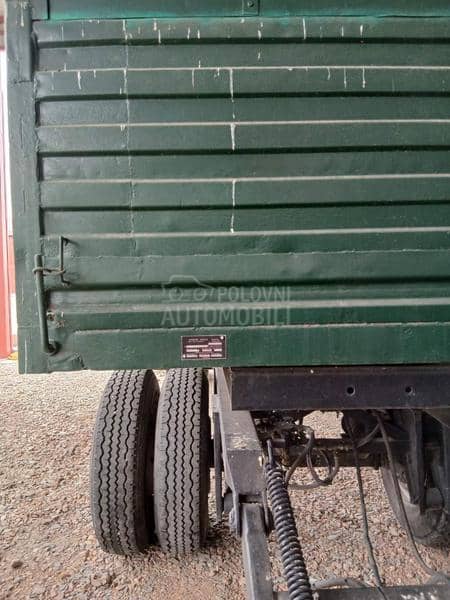 Utva PRIKOLICA UTVA 16