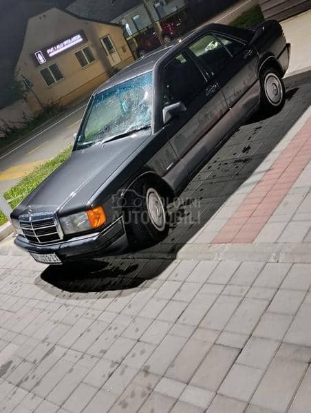 Mercedes Benz 190 