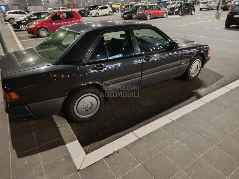 Mercedes Benz 190 