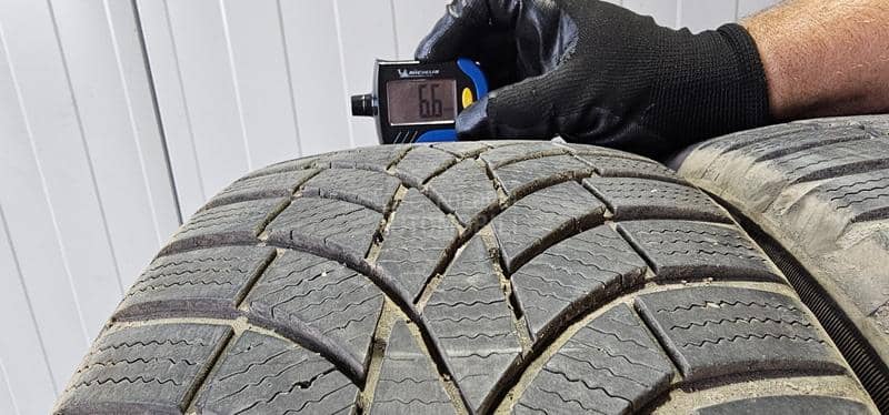 Toyo 205/55 R16 Zimska