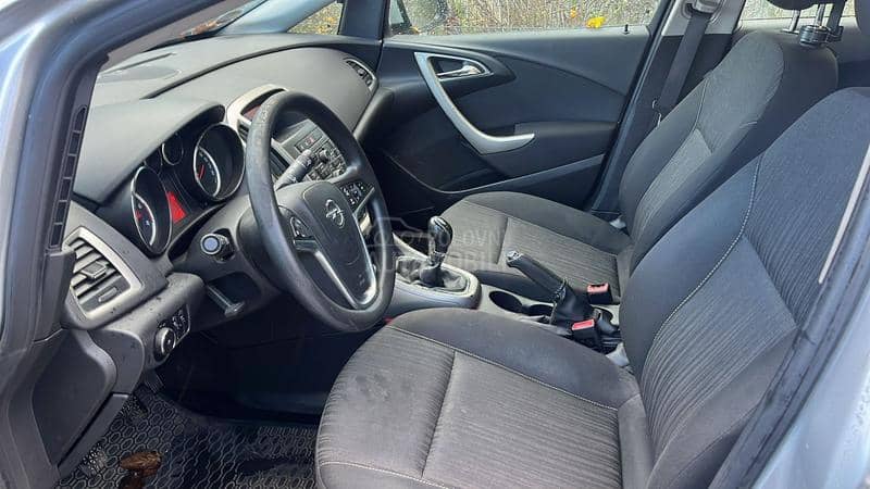 Opel Astra J 1.7 cdti