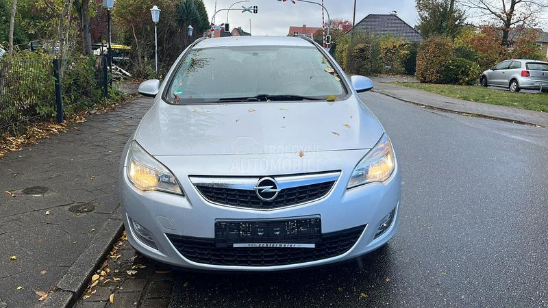 Opel Astra J 1.7 cdti