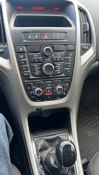 Opel Astra J 1.7 cdti