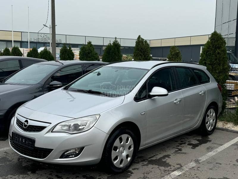 Opel Astra J 1.7 cdti