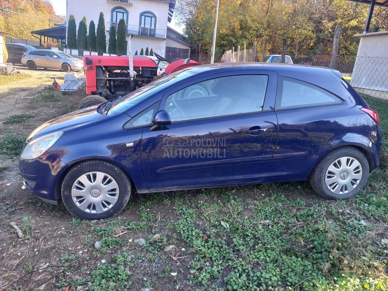 Opel Corsa D 1,3 CD 2008. god. -  kompletan auto u delovima