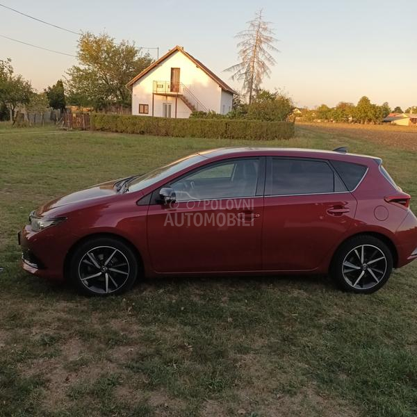 Toyota Auris 1.6