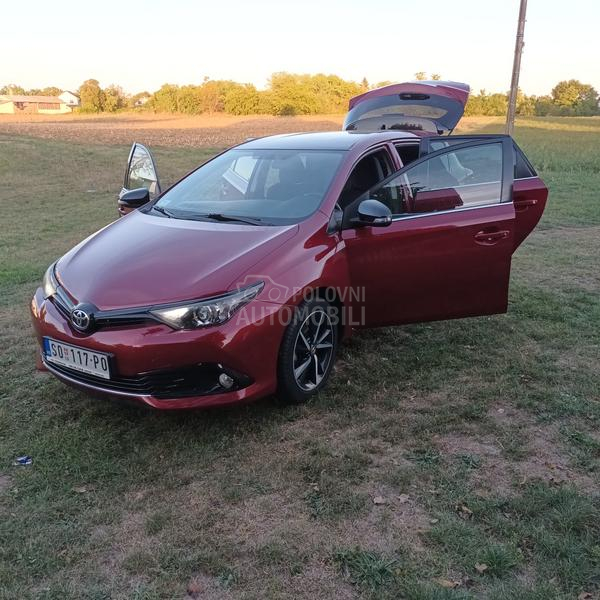 Toyota Auris 1.6