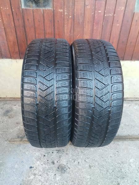 Pirelli 215/60 R16 Zimska
