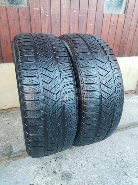 Pirelli 215/60 R16 Zimska
