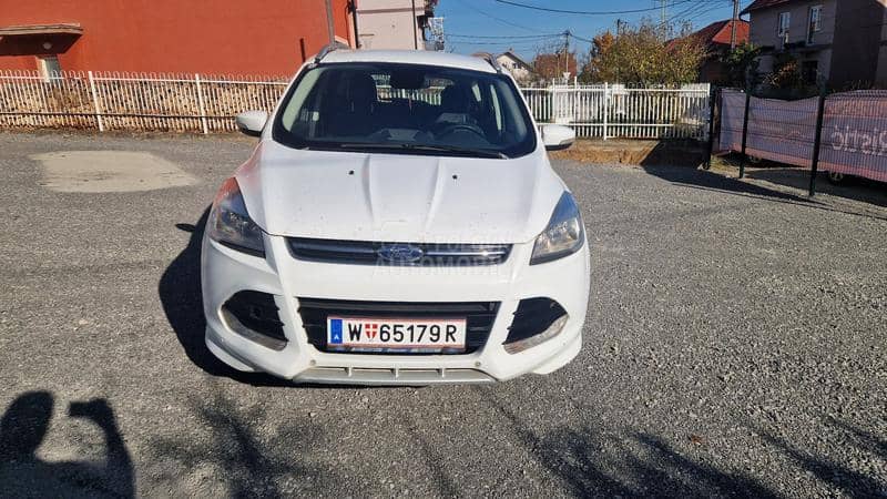 Ford Kuga 2.0 D.IZUZEETNA