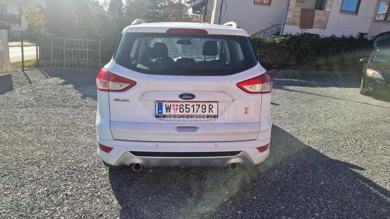 Ford Kuga 2.0 D.IZUZEETNA