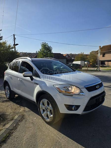 Ford Kuga T I T A N 4x4 pAnOR