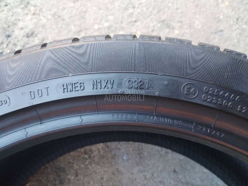 Continental 235/45 R19 Zimska