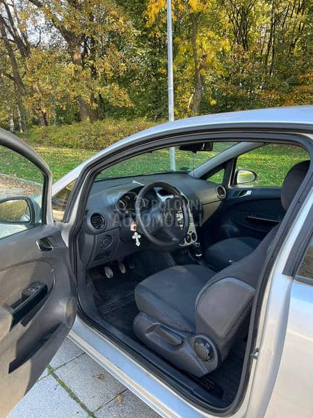 Opel Corsa D 
