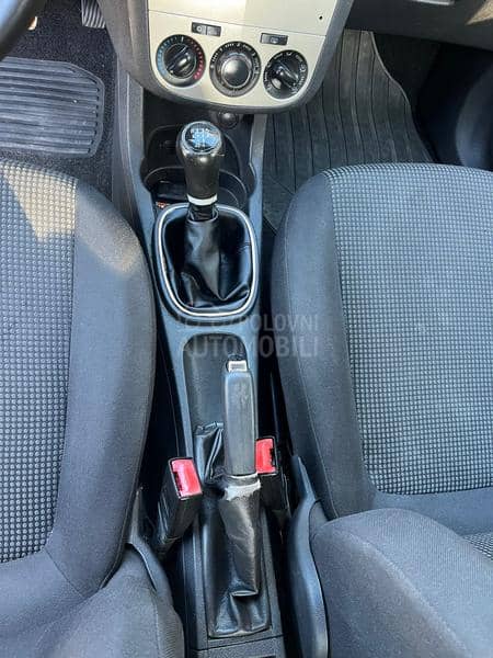 Opel Corsa D 