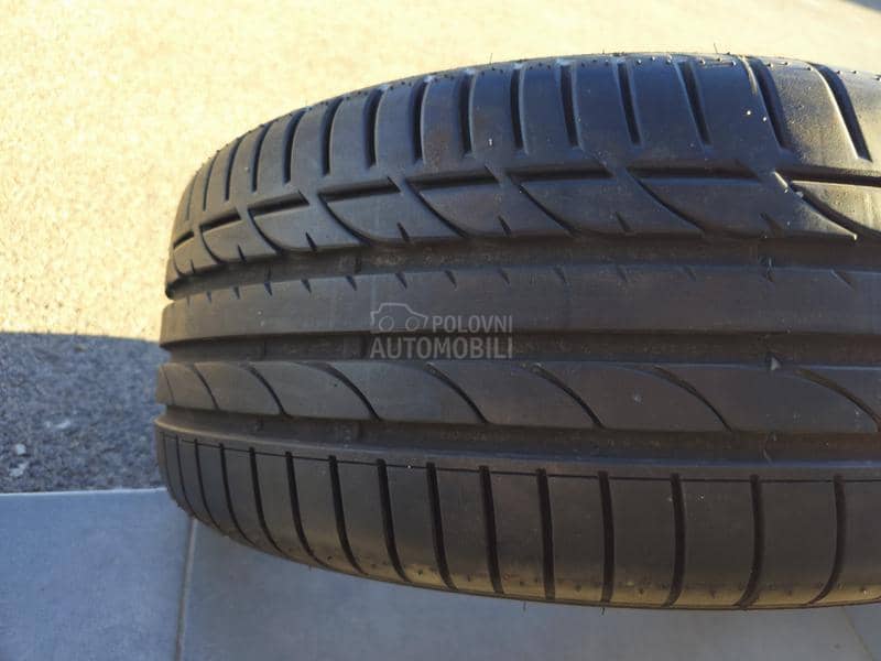 Bridgestone 235/40 R19 Letnja