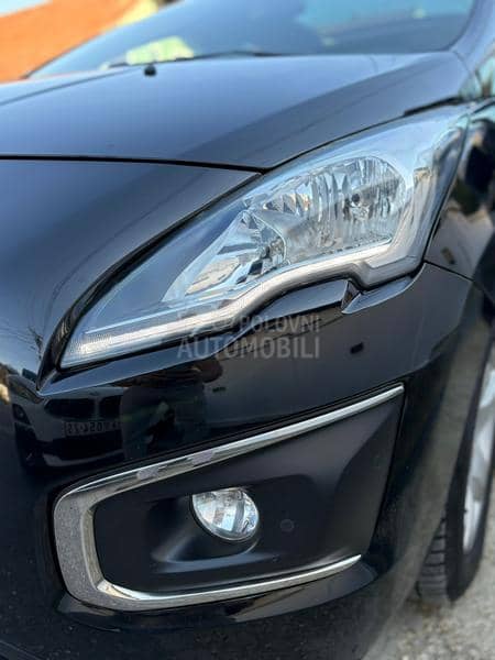 Peugeot 3008 1.6i resty