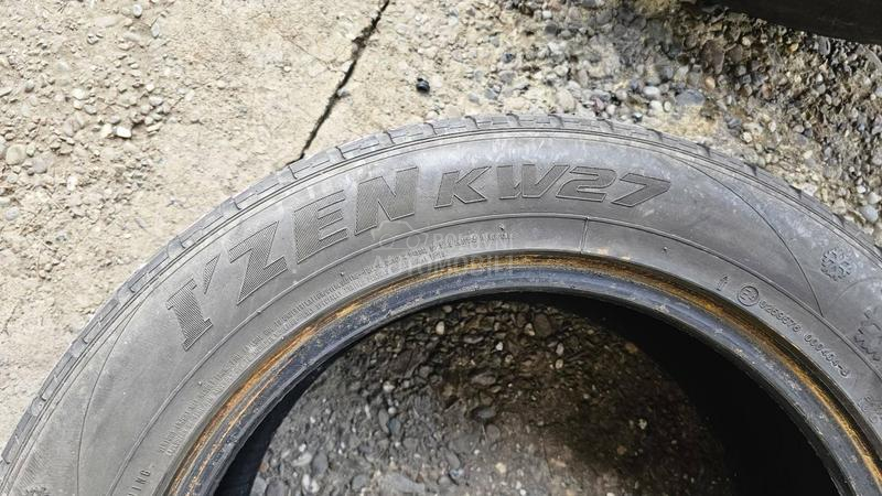 Kumho 235/55 R17 Zimska