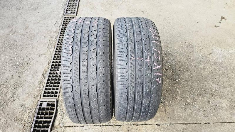 Kumho 235/55 R17 Zimska