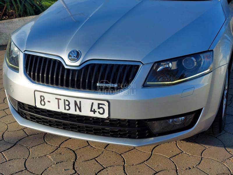 Škoda Octavia 1.6TDI XENON/DIODA