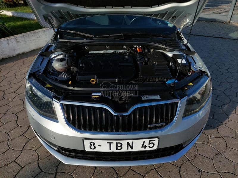 Škoda Octavia 1.6TDI XENON/DIODA