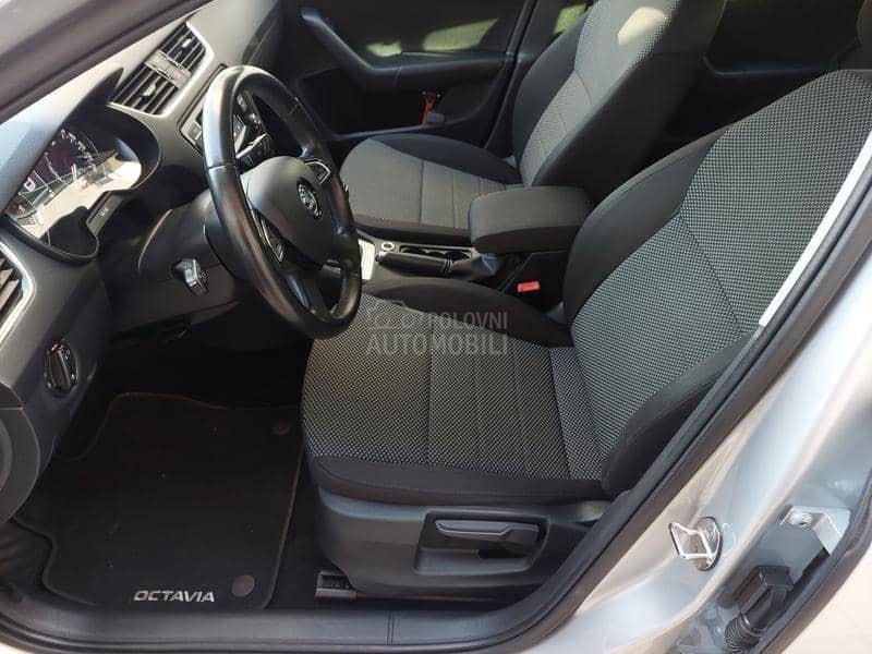 Škoda Octavia 1.6TDI XENON/DIODA