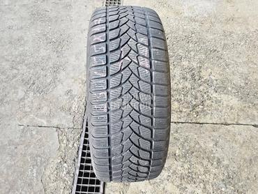 Lassa 235/55 R17 Zimska
