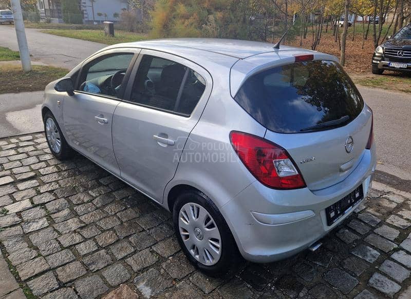 Opel Corsa D 