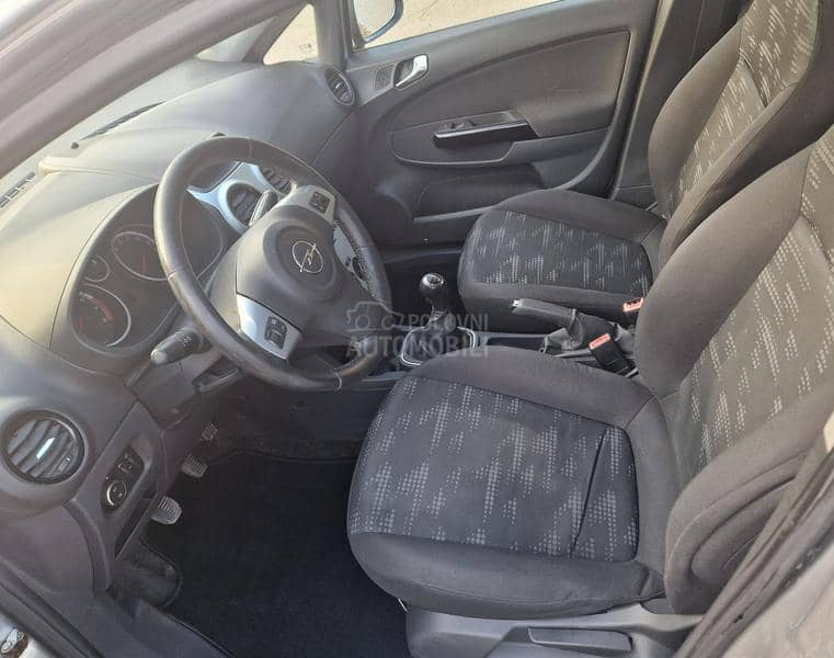 Opel Corsa D 