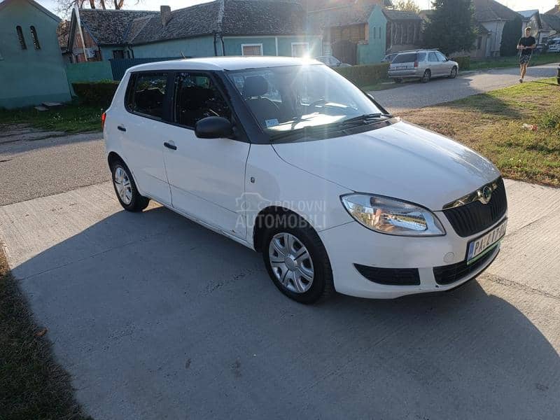 Škoda Fabia 1.2b  r e g