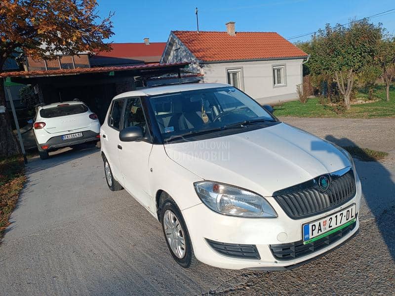 Škoda Fabia 1.2b  r e g