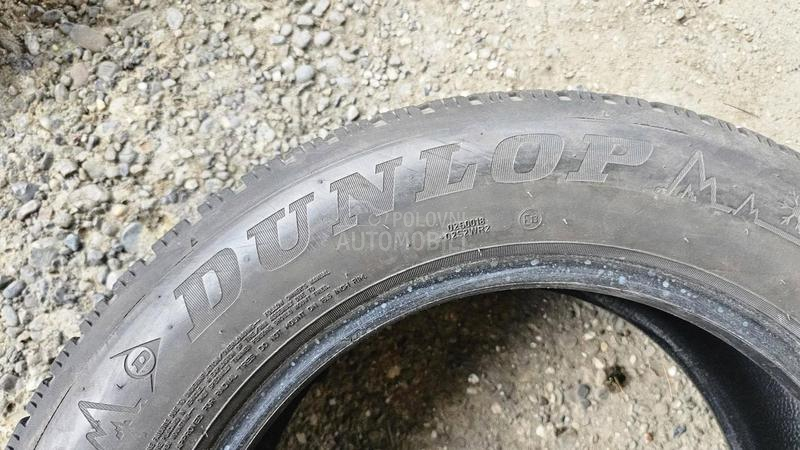 Dunlop 215/60 R16 Zimska