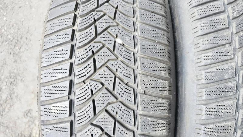 Dunlop 215/60 R16 Zimska