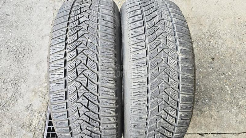 Dunlop 215/60 R16 Zimska
