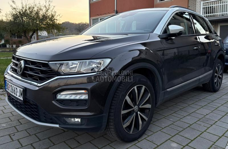 Volkswagen T-Roc virtual
