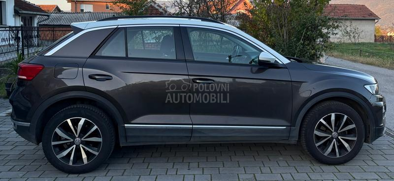 Volkswagen T-Roc virtual