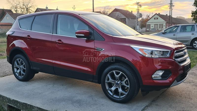 Ford Kuga 1.5 EcoB Titanium
