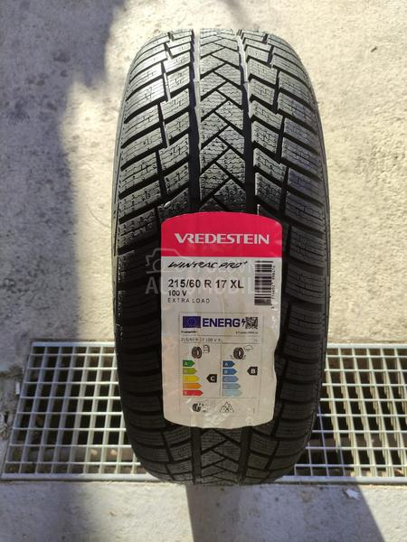 Vredestein 215/60 R17 Zimska