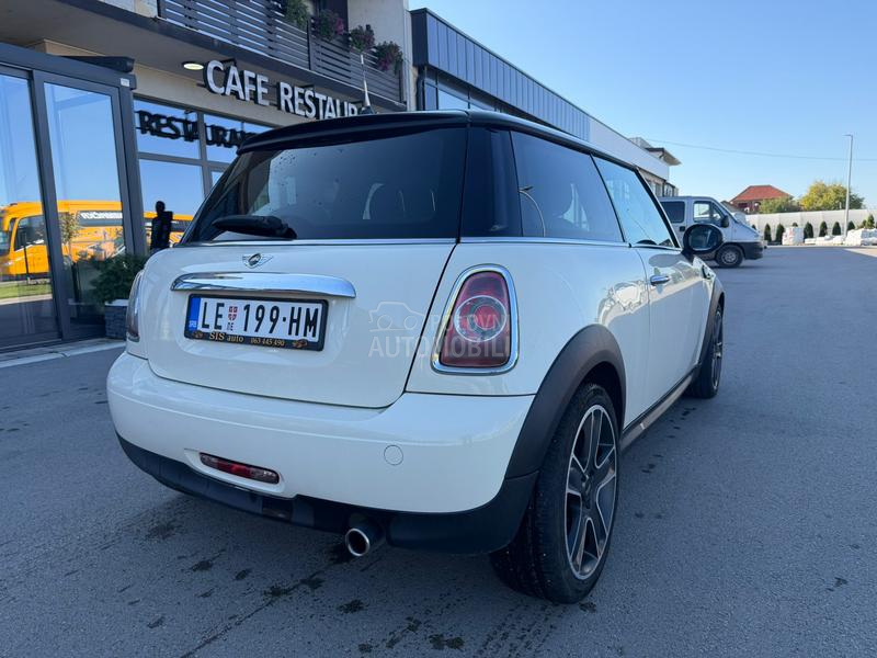 MINI Cooper 