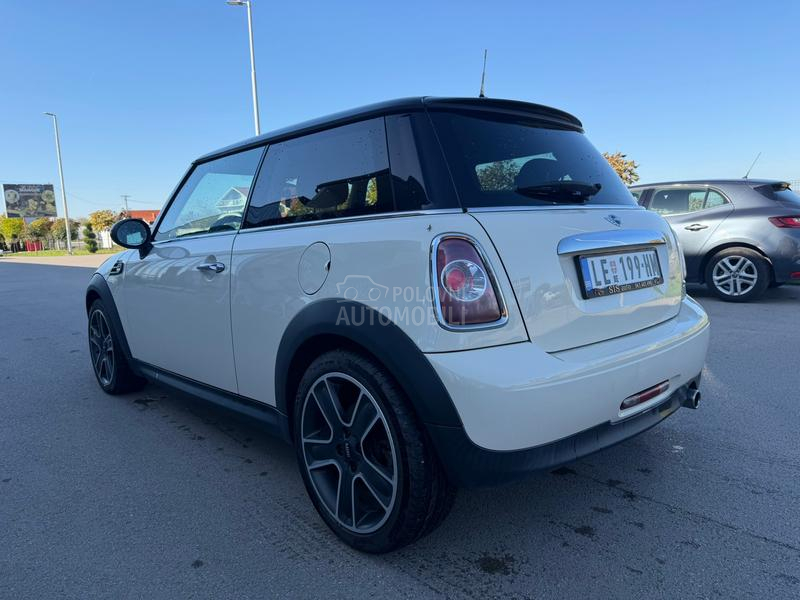 MINI Cooper 