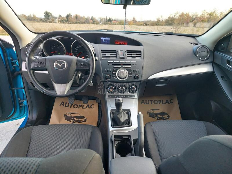 Mazda 3 1.6 B.