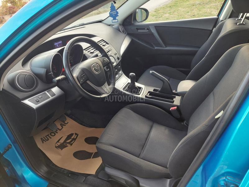 Mazda 3 1.6 B.