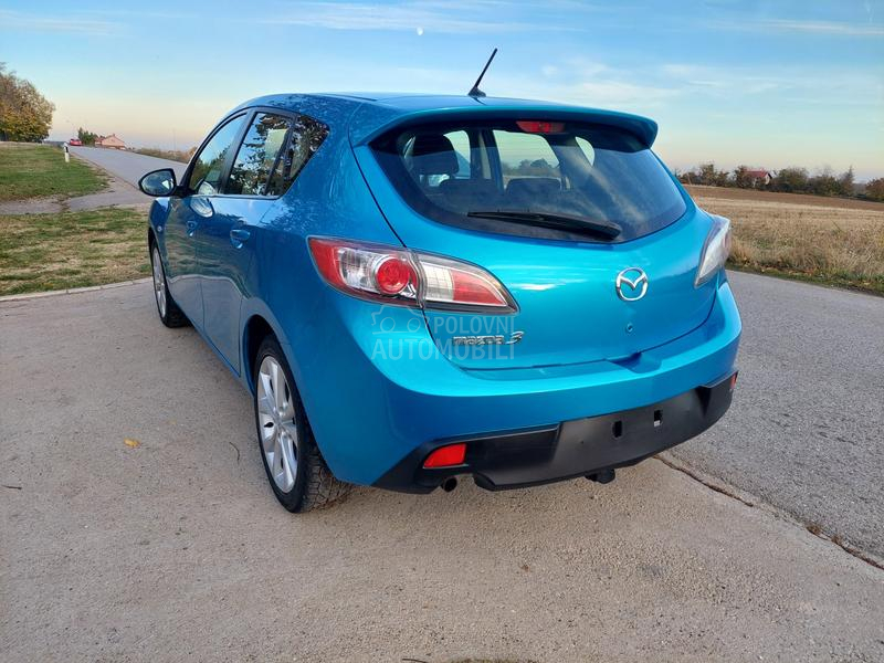 Mazda 3 1.6 B.