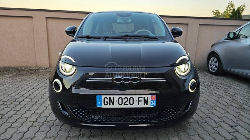 Fiat 500e La prima 3 plus 1