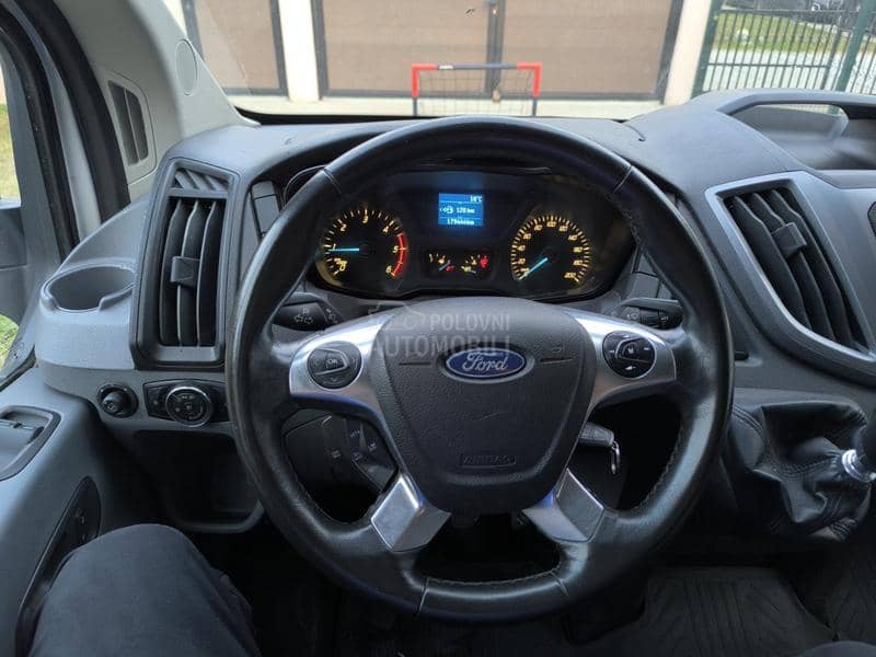 Ford Transit MAXI