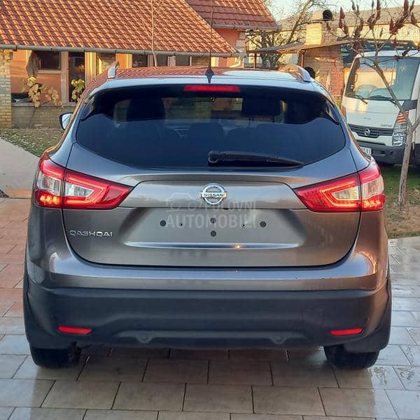 Nissan Qashqai 1.2  DIG-T tekna